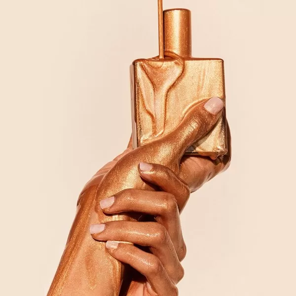 Λαδάκι Μαυρίσματος – Summer Bronze Oil Μια ηλιόλουστη αγκαλιά σε κάθε σταγόνα. Με καροτέλα